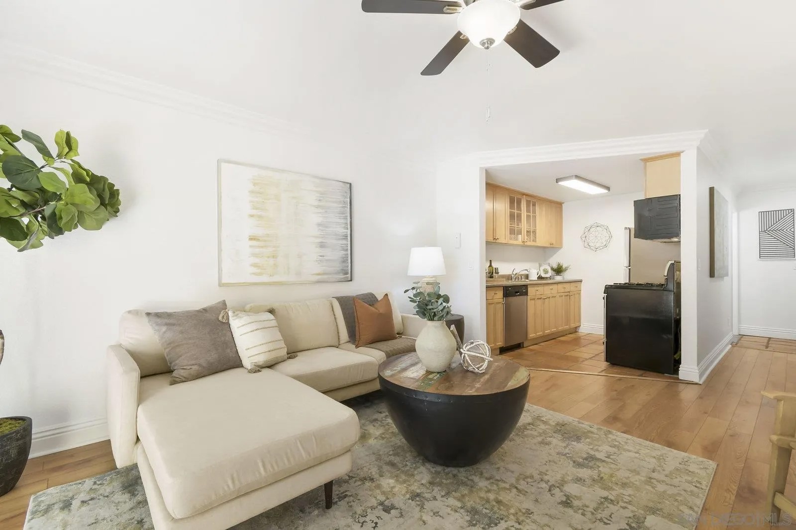 4777 Seminole Dr 118