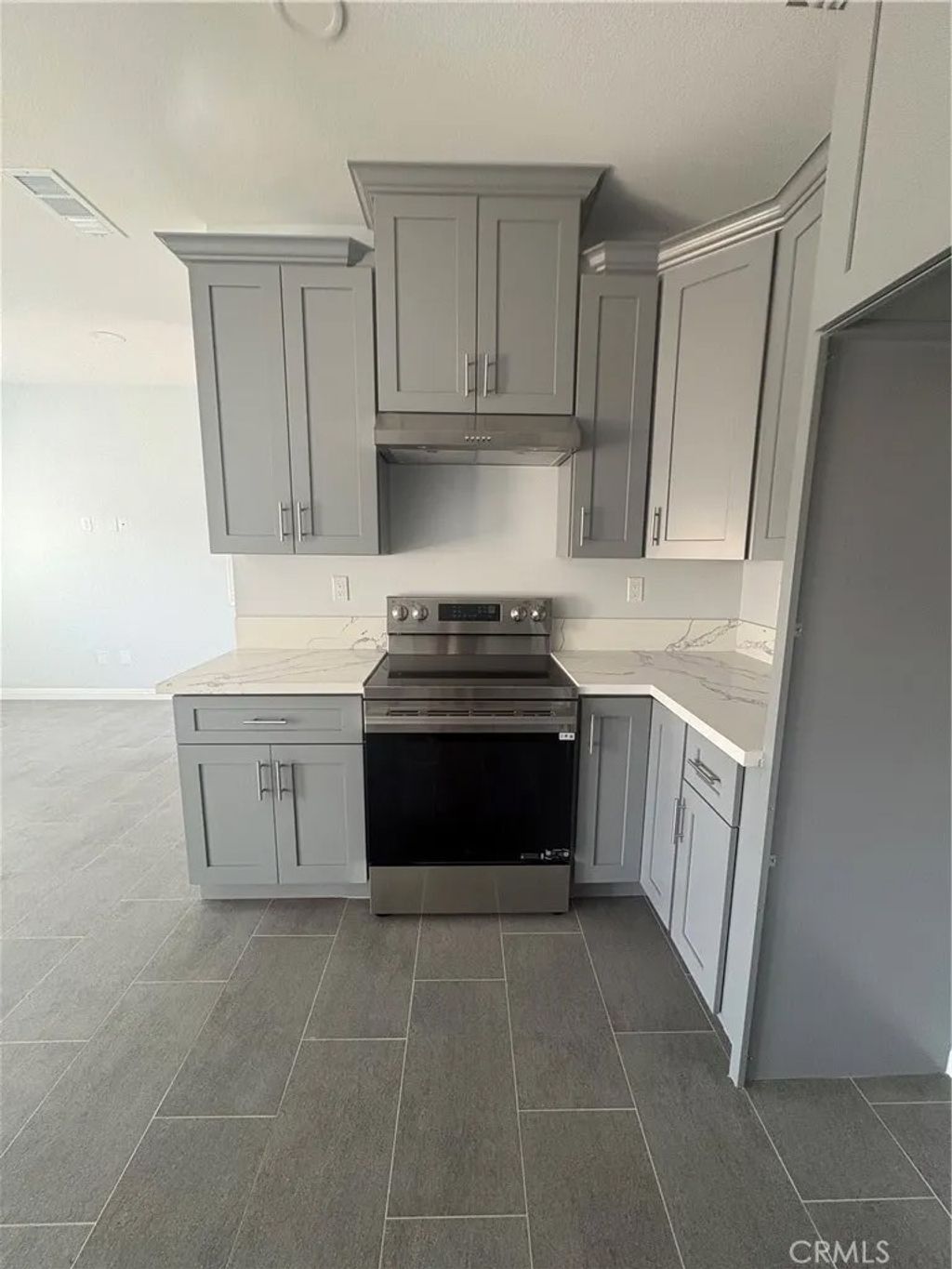 Photo of 640 S Laurel Ln, Colton, CA 92324 (MLS # PW26078429)