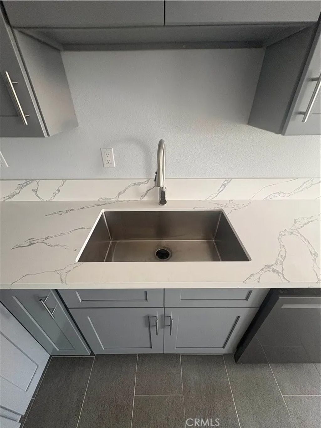 Photo of 640 S Laurel Ln, Colton, CA 92324 (MLS # PW26078429)