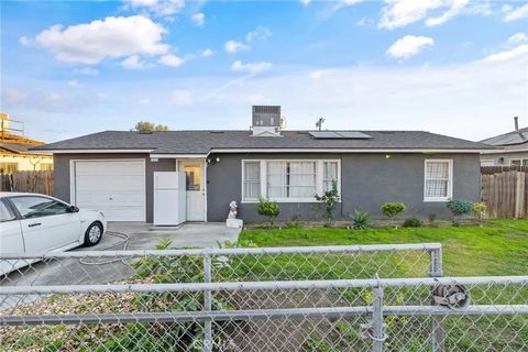 821 Lincoln Street Hanford CA 93230