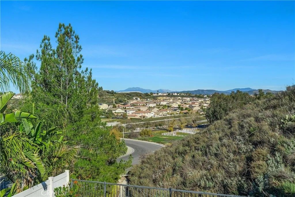Photo of 45844 Corte Mislanca, Temecula, CA 92592 (MLS # SW25276221)