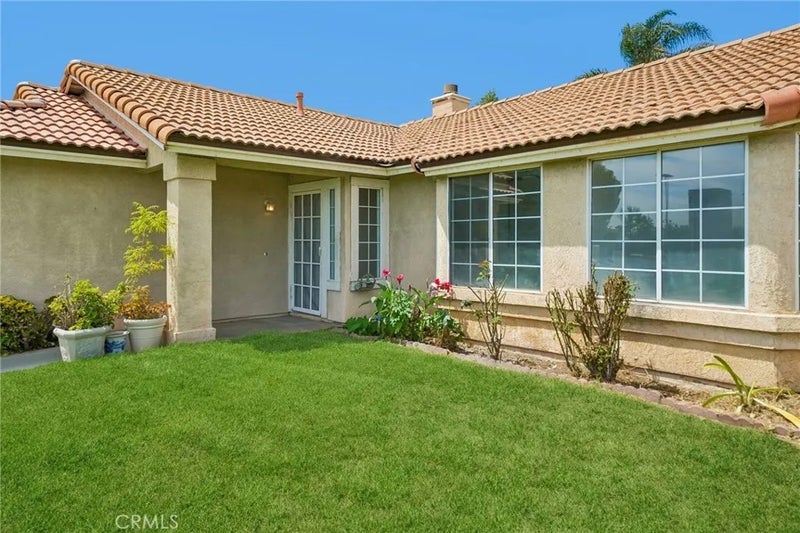 2320 W Sunrise Drive