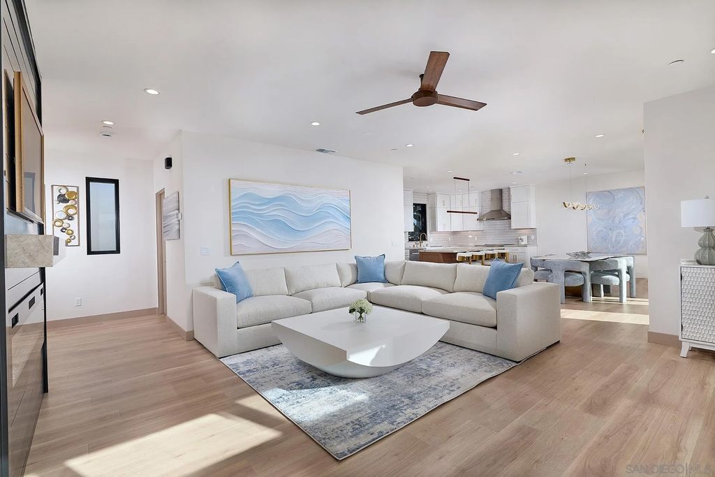 Photo of 164 Cherry Ave, Carlsbad, CA 92008 (MLS # 260002361)