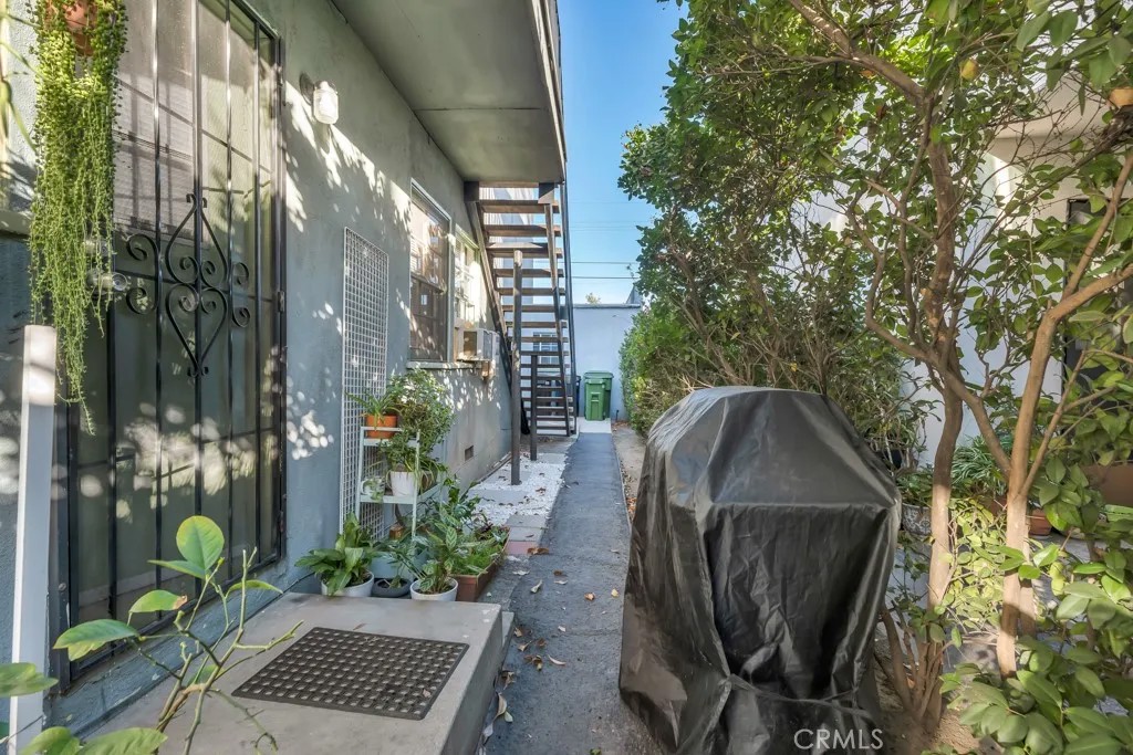 6308 Coldwater Canyon