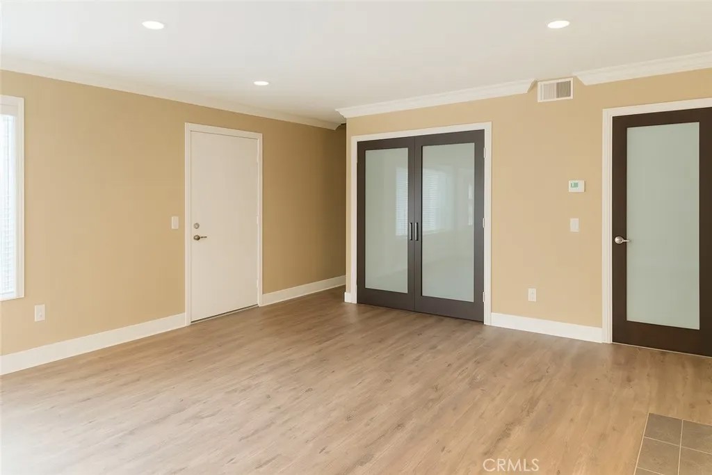 18408 Hatteras 19