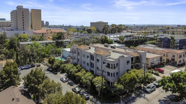 521 Arbor Dr 203 #203, San Diego