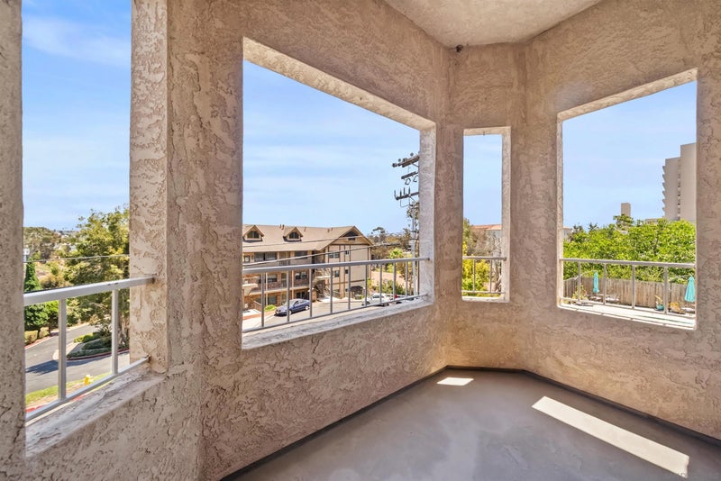 521 Arbor Dr 203