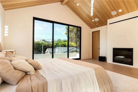 Tiny photo for 16749 Addison St, Encino, CA 91436 (MLS # BB25275435)