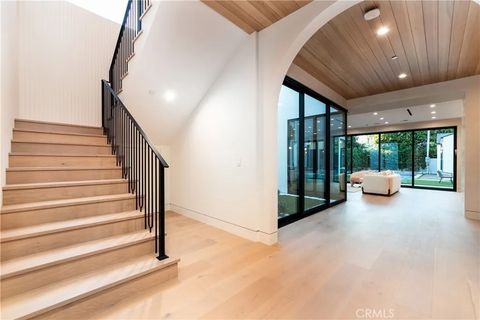 Tiny photo for 16749 Addison St, Encino, CA 91436 (MLS # BB25275435)