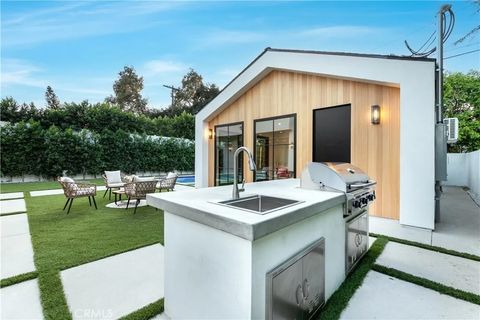 Tiny photo for 16749 Addison St, Encino, CA 91436 (MLS # BB25275435)