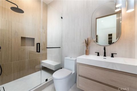 Tiny photo for 16749 Addison St, Encino, CA 91436 (MLS # BB25275435)