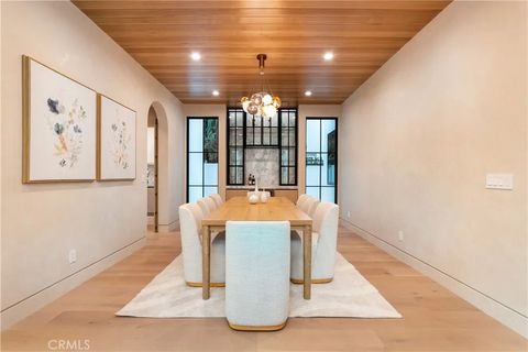 Tiny photo for 16749 Addison St, Encino, CA 91436 (MLS # BB25275435)