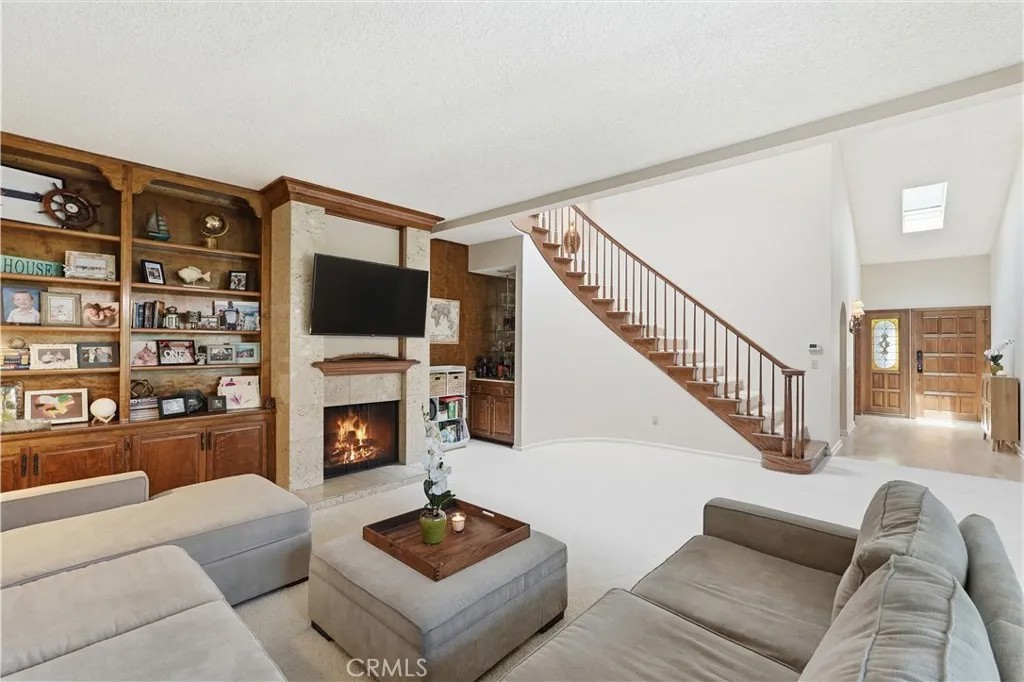 6257 Riviera Circle