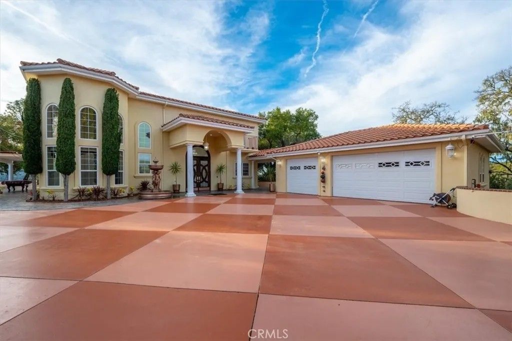 Photo of 5255 Escarpa Ave, Atascadero, CA 93422 (MLS # FR26015381)