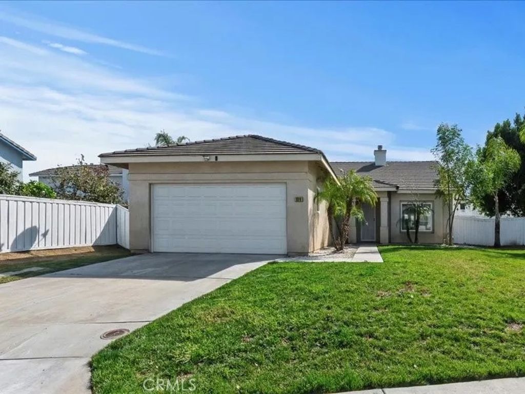 Photo of 874 Kalpesh Drive, San Jacinto, CA 92583 (MLS # CV26039181)