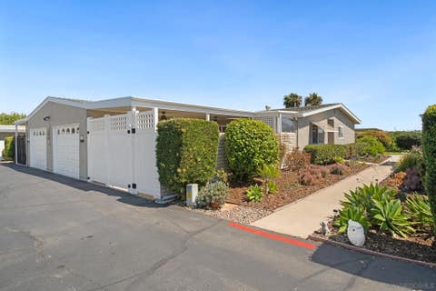 Photo of 3613 Kieffer St, Oceanside, CA 92057 (MLS # 260012116)