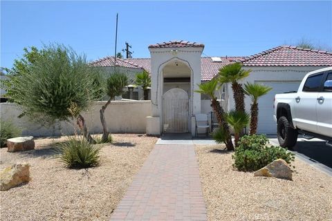 Photo of 31811 Whispering Palms Trail, Cathedral City, CA 92234 (MLS # TR25140593)
