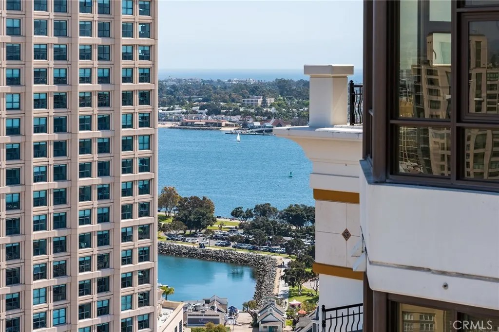 700 W Harbor Drive 2301