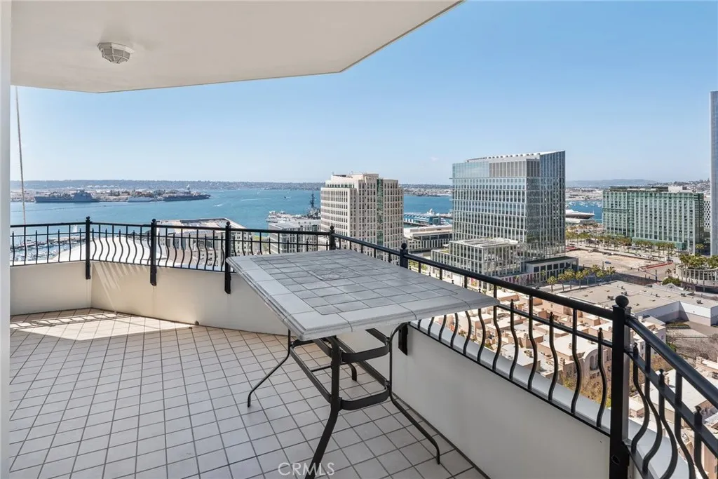 700 W Harbor Drive 2301