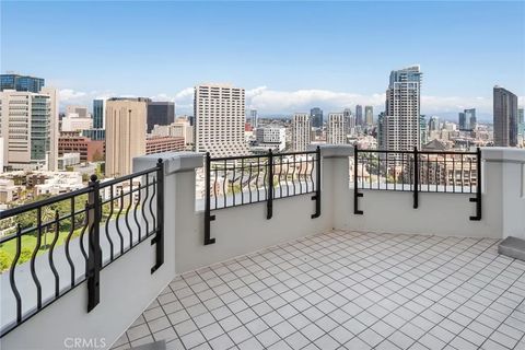 Tiny photo for 700 W Harbor Drive #2301, San Diego, CA 92101 (MLS # PW25084327)