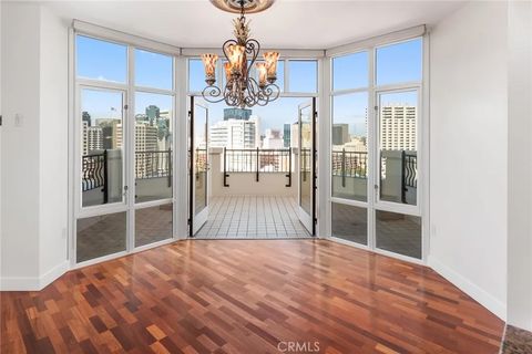 Tiny photo for 700 W Harbor Drive #2301, San Diego, CA 92101 (MLS # PW25084327)