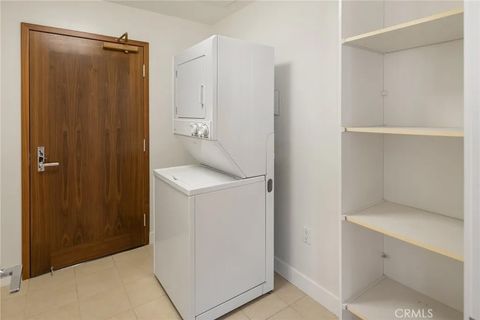 Tiny photo for 700 W Harbor Drive #2301, San Diego, CA 92101 (MLS # PW25084327)