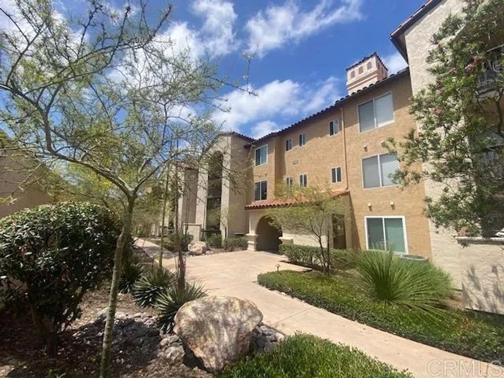 Photo of 7190 Shoreline DR #6307, San Diego, CA 92122 (MLS # NDP2605561)