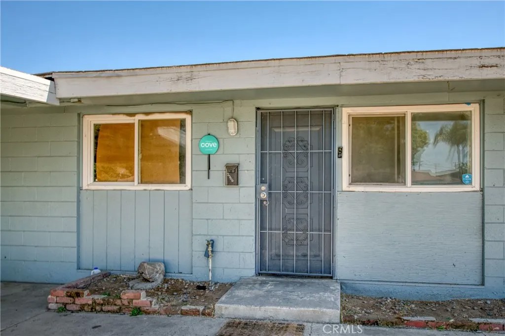 2326 E Hampton