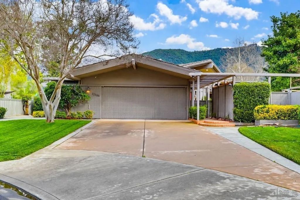 Photo of 32166 Atosana Dr, Pauma Valley, CA 92061 (MLS # 2601182)