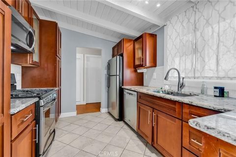 Tiny photo for 3160 Meadowbrook Drive, Concord, CA 94519 (MLS # FR25247338)