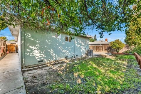 Tiny photo for 3160 Meadowbrook Drive, Concord, CA 94519 (MLS # FR25247338)