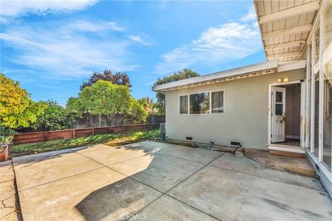 Tiny photo for 3160 Meadowbrook Drive, Concord, CA 94519 (MLS # FR25247338)