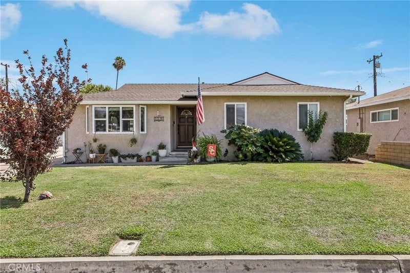16640 E Tudor