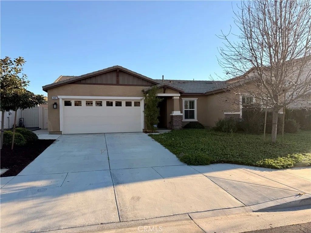 Photo of 28481 Pear Blossom Ln, Moreno Valley, CA 92555 (MLS # HD26045051)