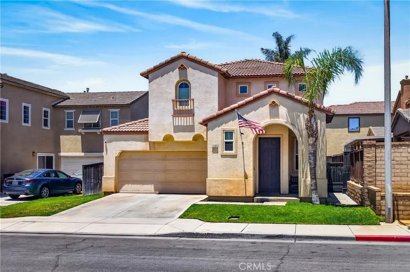 1464 Granada Way