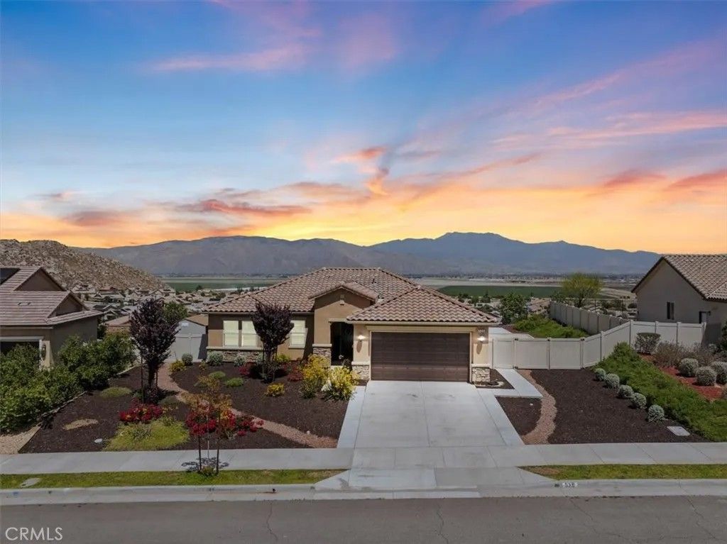 Photo of 539 Chalakat Court, San Jacinto, CA 92582 (MLS # IV26108878)