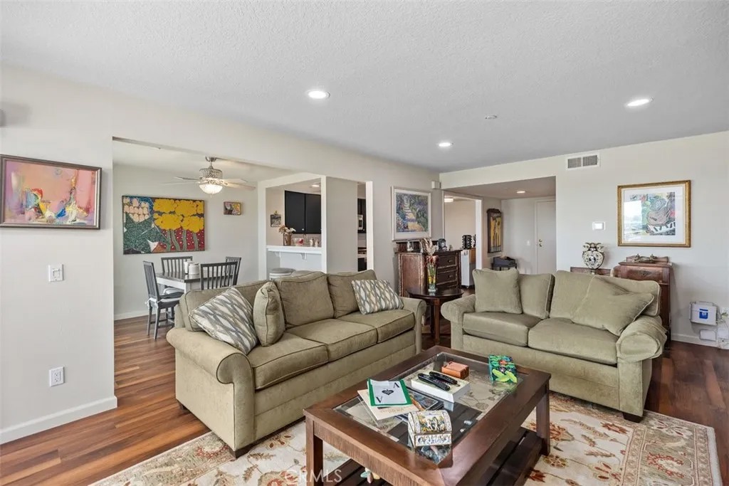 280 Cagney Lane 209