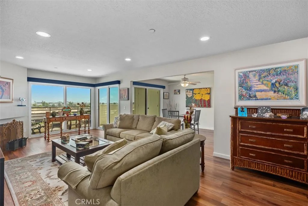 280 Cagney Lane 209