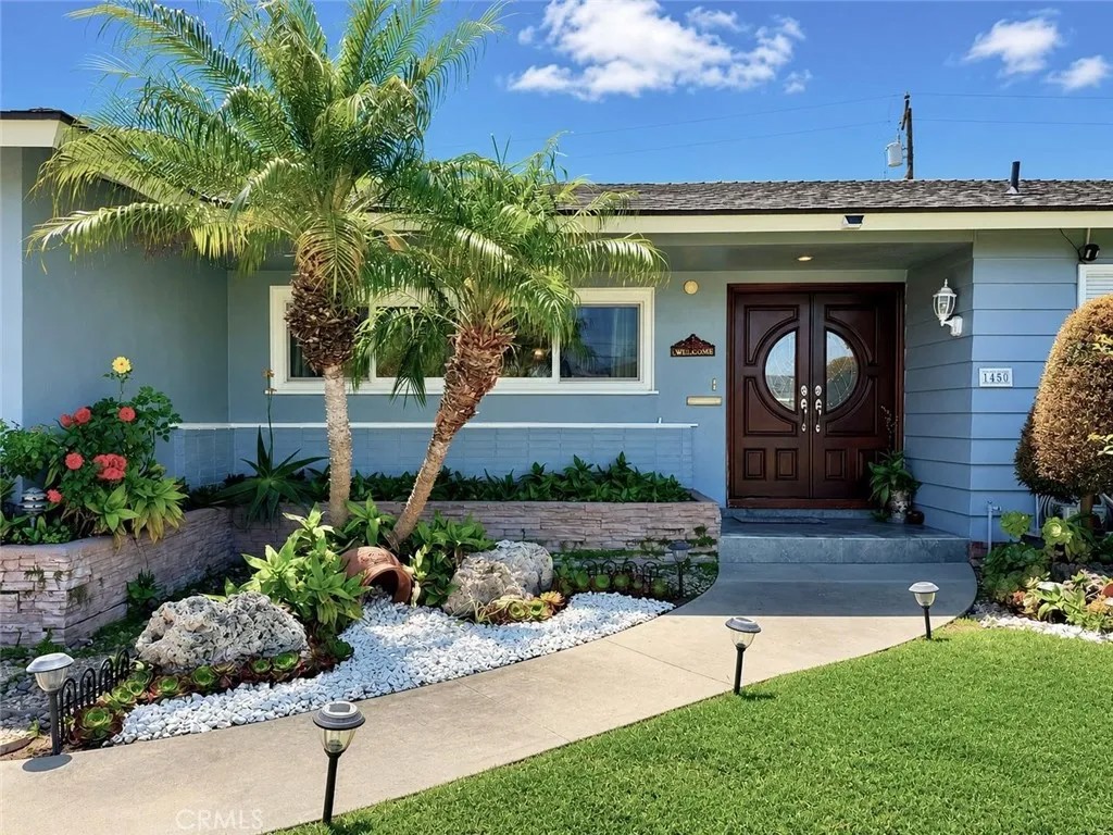 1450 W Wedgewood Drive