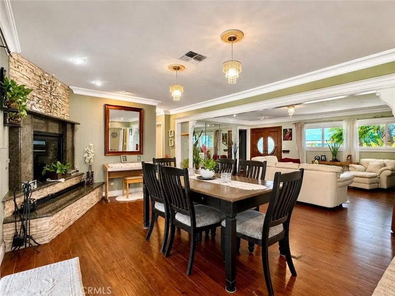 1450 W Wedgewood Drive