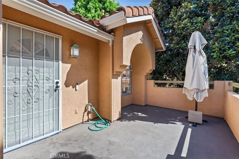 186 Alicante Aisle