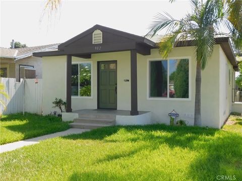 Photo of 902 E 6th Street, Pomona, CA 91766 (MLS # IV25259781)