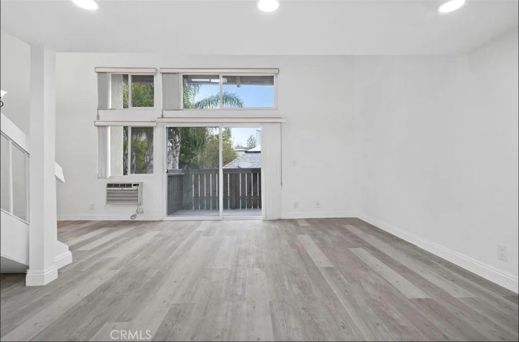 Photo of 4925 Indian Wood Rd #478, Culver City, CA 90230 (MLS # SR26060482)