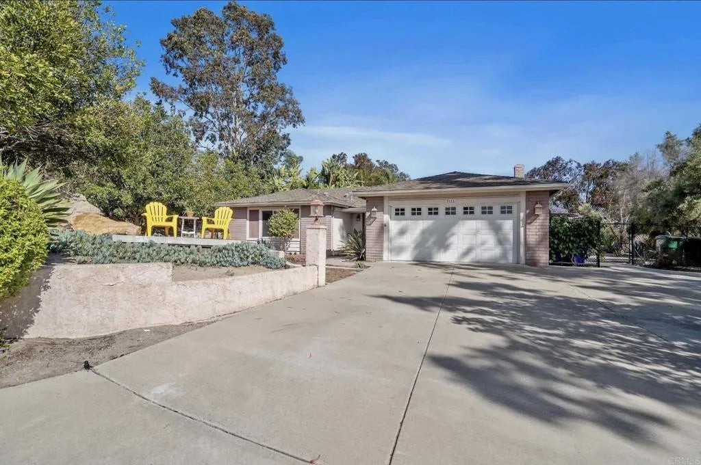 Photo of 3111 Skyline, Oceanside, CA 92054 (MLS # NDP2606929)