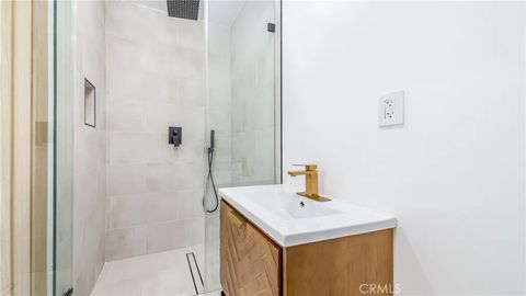 Tiny photo for 13633 Delano Street, Valley Glen, CA 91401 (MLS # SR26042427)