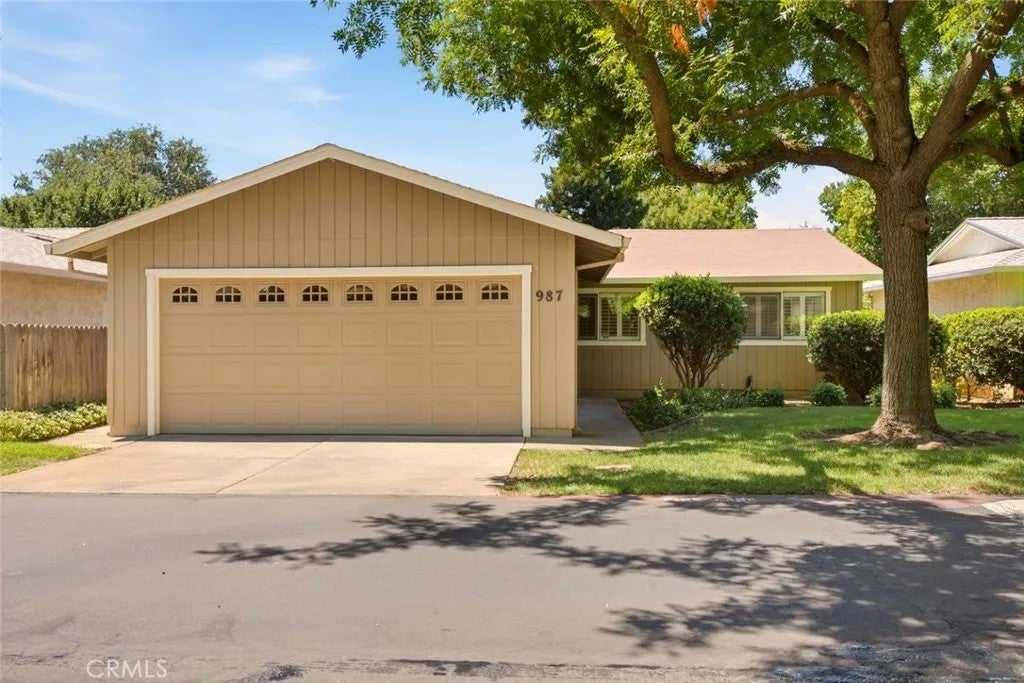 Photo of 987 Jonell LN, Chico, CA 95926 (MLS # SN26163998)