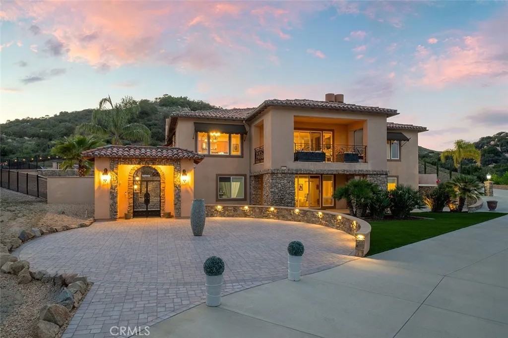 36505 Calle De Lobo