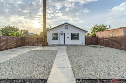 Photo of 3519 Jewett Ave, Bakersfield, CA 93301 (MLS # NS25245886)
