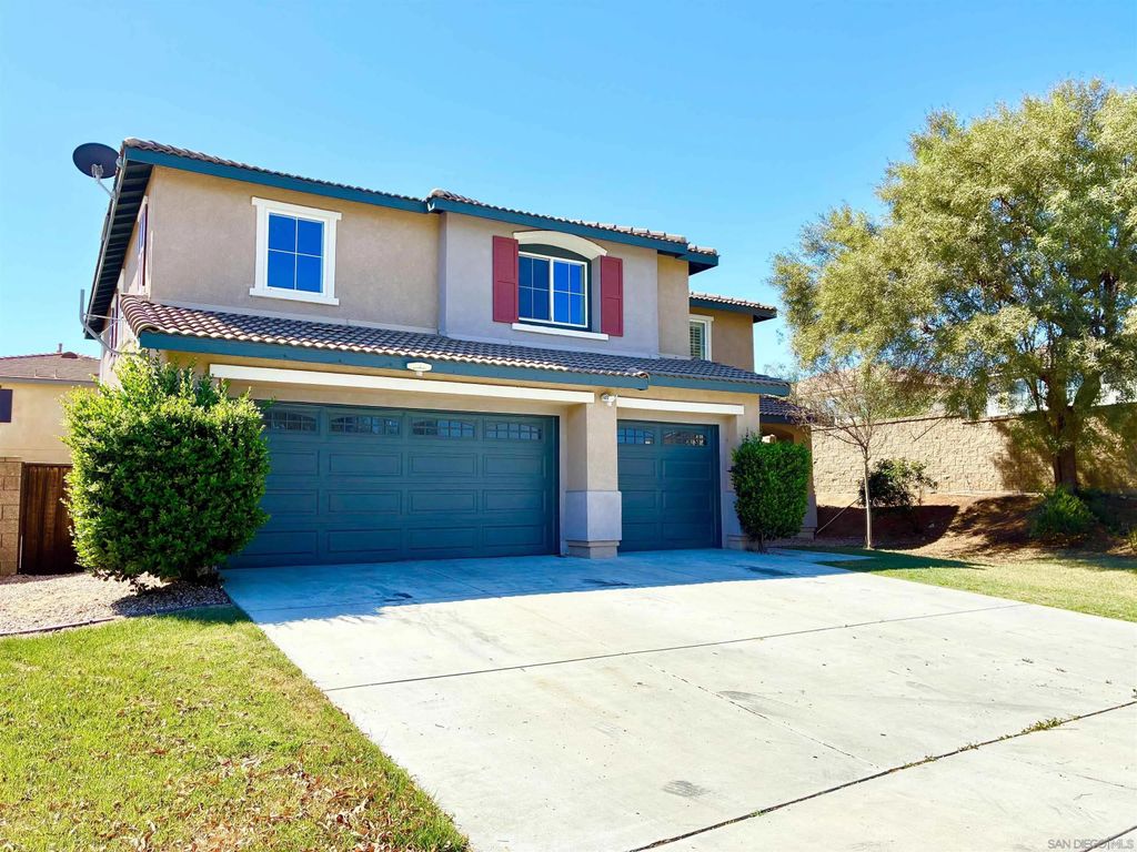 Photo of 53009 Rose Sachet Lane, Lake Elsinore, CA 92532 (MLS # 260007050)