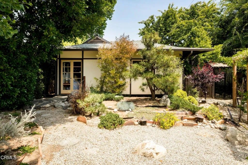 Photo of 1364 N Harding Avenue, Pasadena, CA 91104 (MLS # P1-25936)